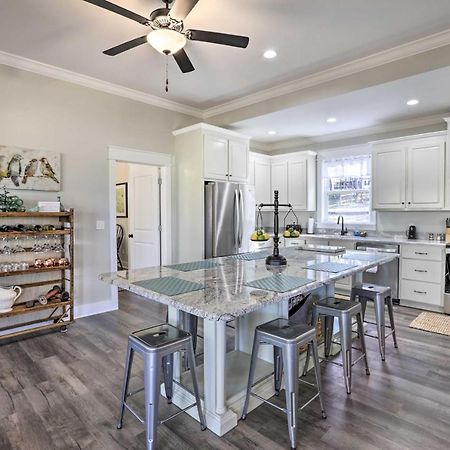 White Oak Creek Home With Views, Deck And Pool Access! Eufaula Luaran gambar