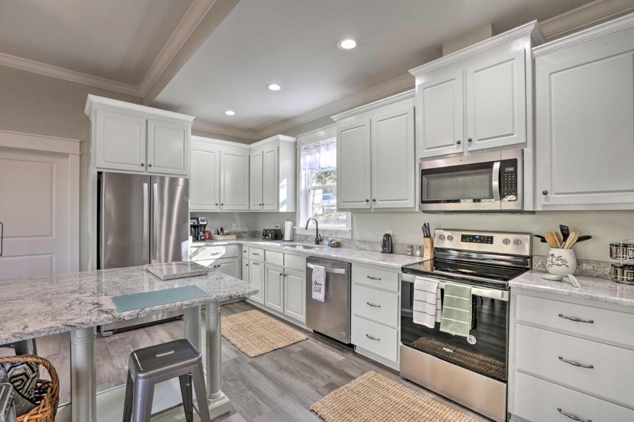 White Oak Creek Home With Views, Deck And Pool Access! Eufaula Luaran gambar